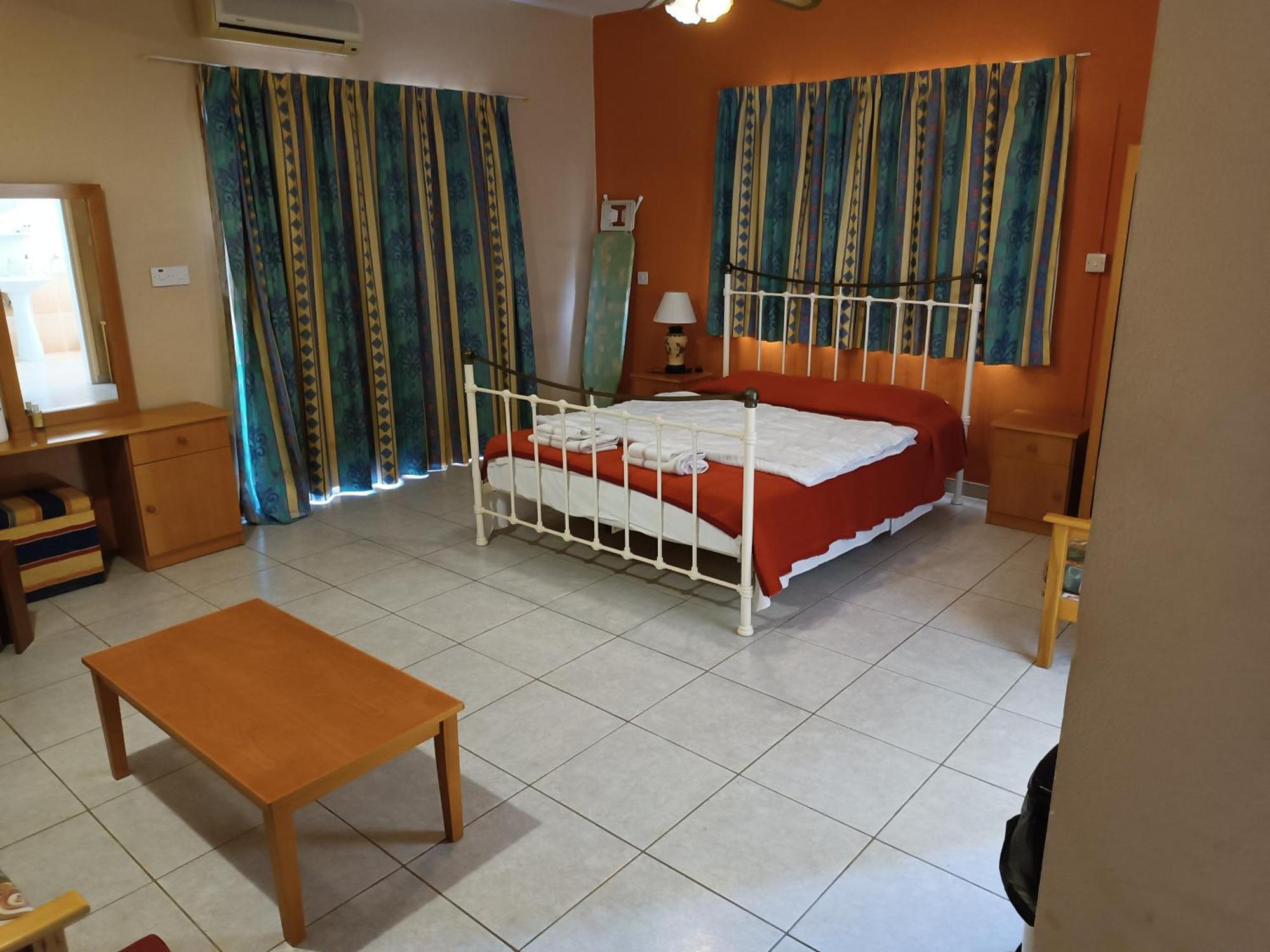 Rantzo Holiday Apartments Pissouri Exterior photo