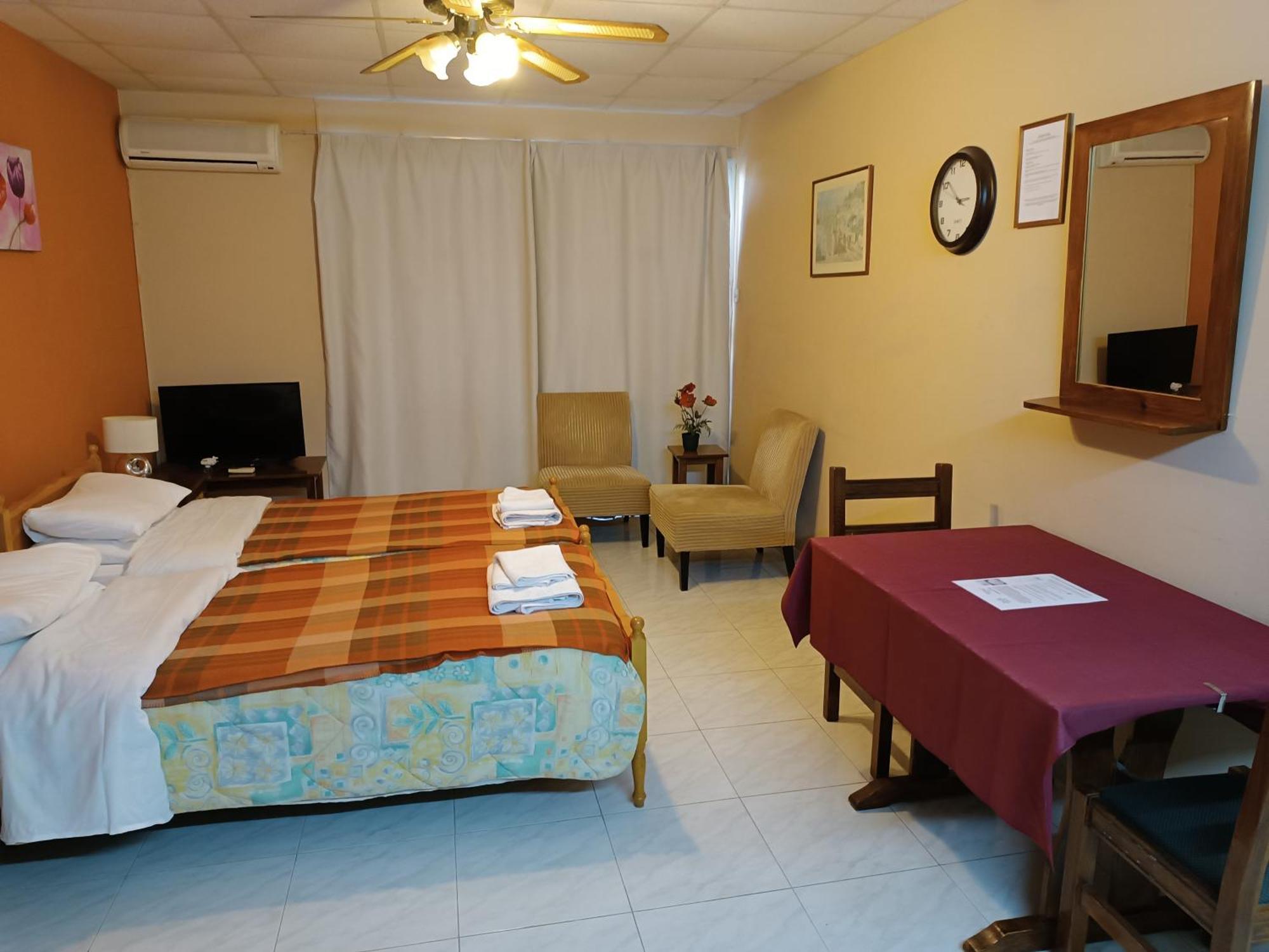 Rantzo Holiday Apartments Pissouri Exterior photo